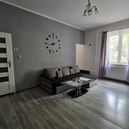Gemini With Free Parking Apartment